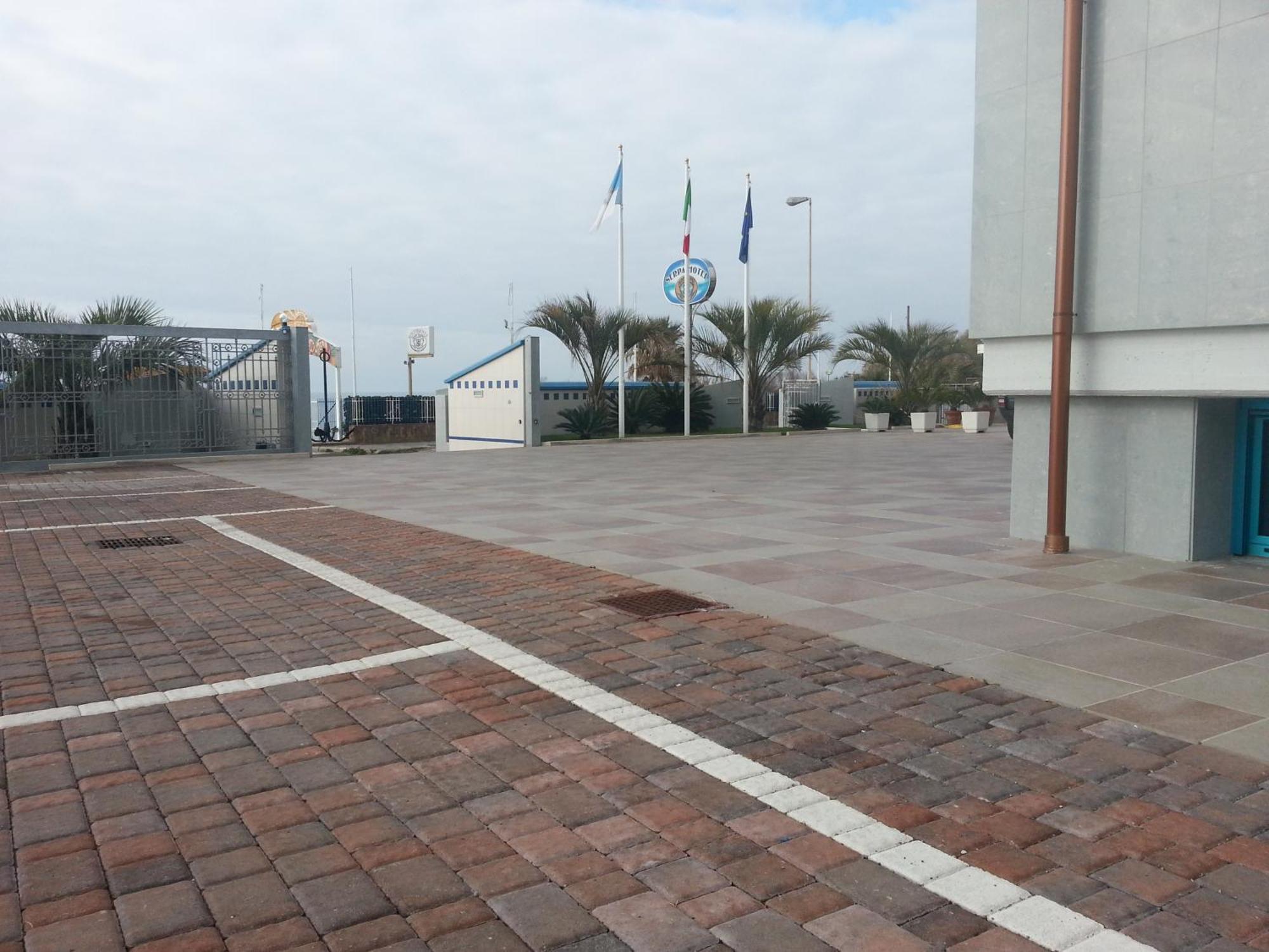 Serpa Hotel Anzio Exteriér fotografie