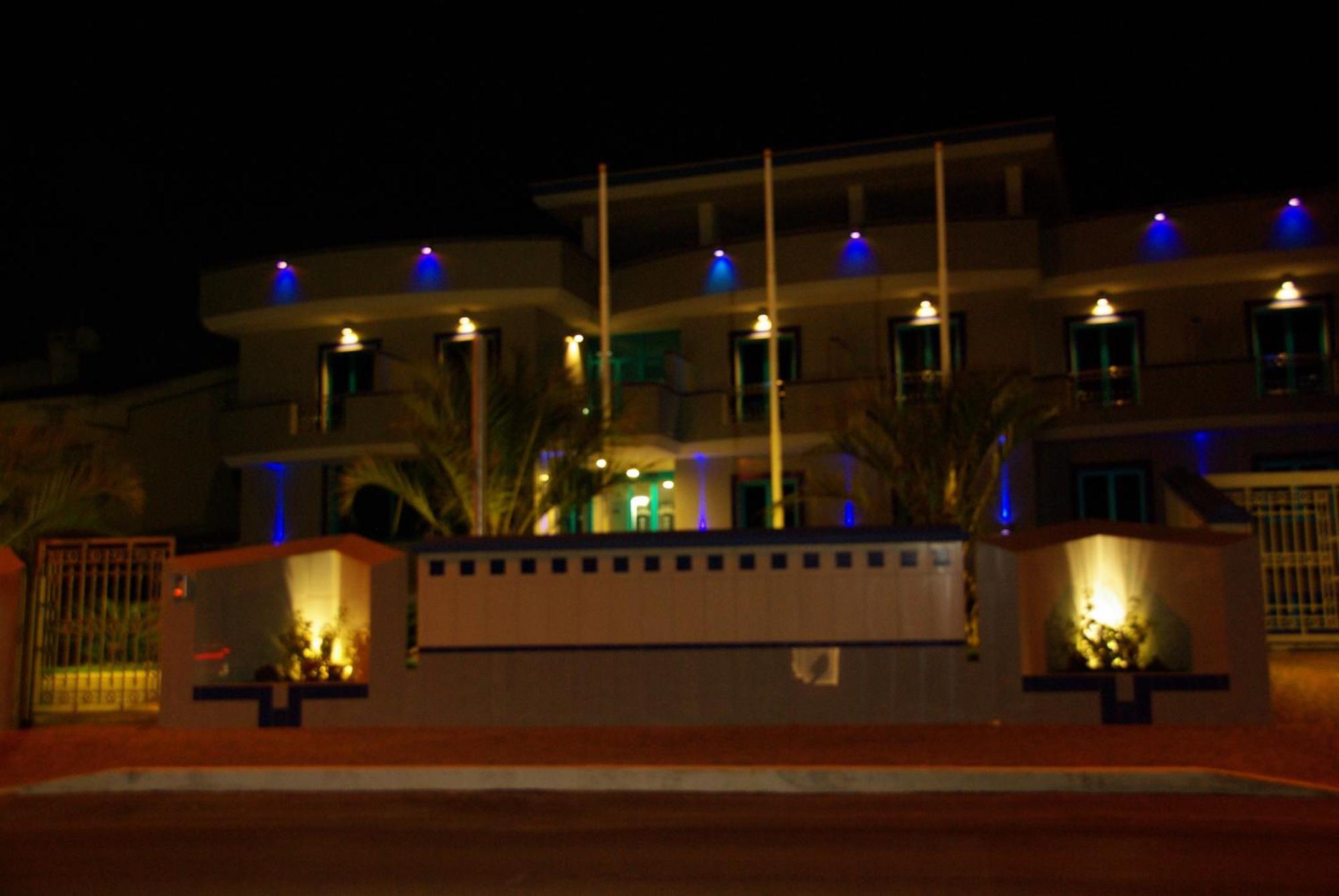 Serpa Hotel Anzio Exteriér fotografie