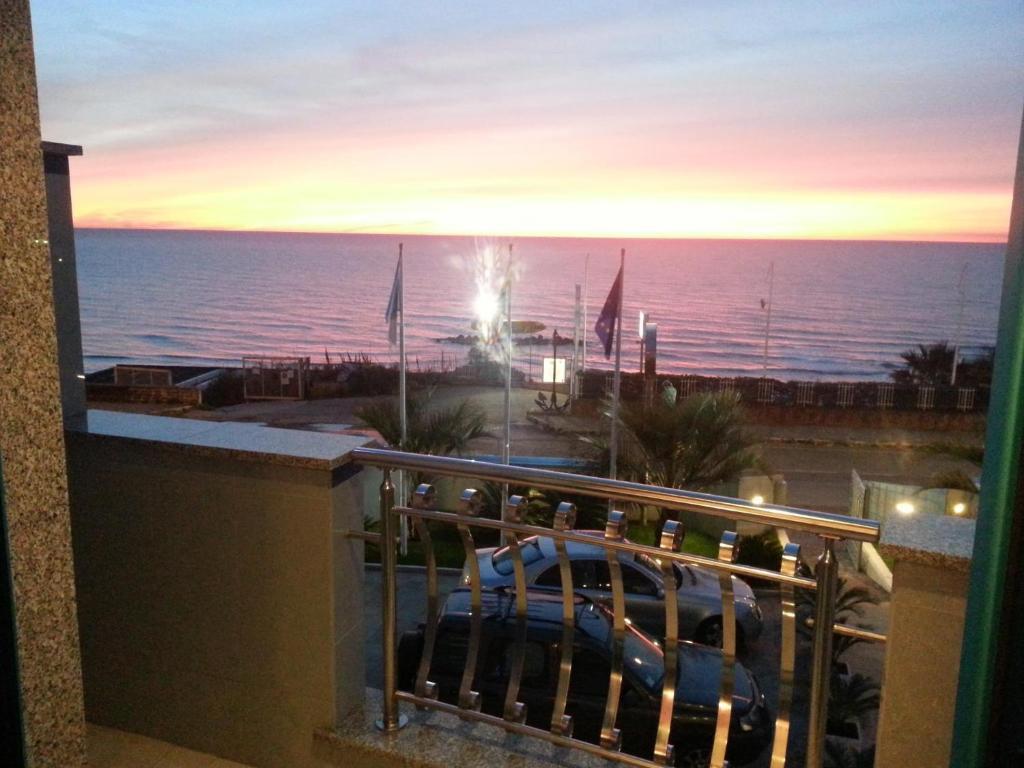 Serpa Hotel Anzio Exteriér fotografie